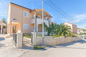 Apartments Ema